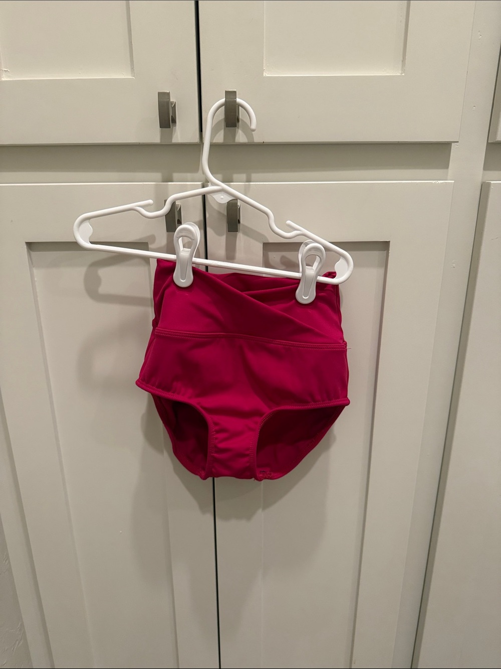 Girls' High-Waist Dance Bottoms in Bright Pink